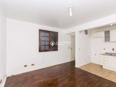 Apartamento com 1 quarto para alugar na rua coronel corte real, 945, petrópolis, porto alegre, 42 m2 por r$ 1.000