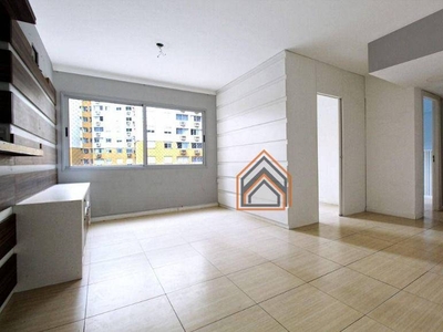 Apartamento com 3 Quartos e 2 banheiros à Venda, 67 m² por R$ 365.000