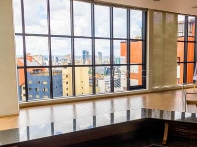 Apartamento duplex mobiliado para venda no Batel em Curitiba/PR