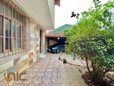 Casa com 3 dormitórios à venda, 100 m² por r$ 620.000,00 - alto - teresópolis/rj