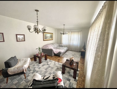 Casa no Bairro Velha em Blumenau com 5 Dormitórios (1 suíte) e 344 m²