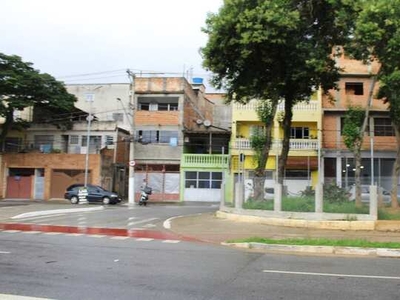 Prédio Residencial com 8 Kits para renda, com área de 300m²