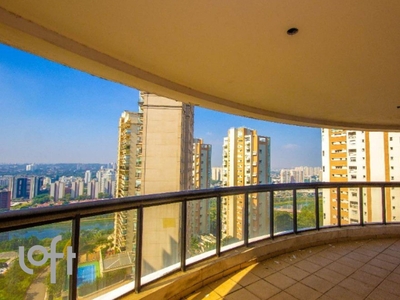 Apartamento à venda em Vila Andrade com 160 m², 3 quartos, 3 suítes, 4 vagas