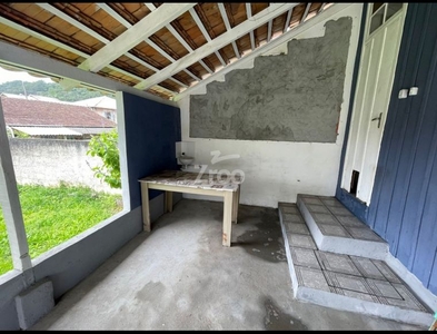 Casa no Bairro Velha em Blumenau com 2 Dormitórios e 12.41 m²