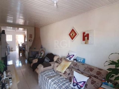 Casa para venda - 75m², 2 dormitórios, 1 vaga - hípica