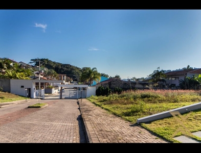 Terreno no Bairro Água Verde em Blumenau com 209.66 m²