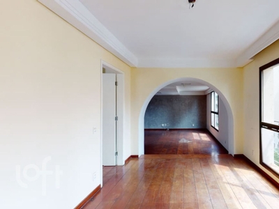 Apartamento à venda em Higienópolis com 200 m², 2 quartos, 1 suíte, 3 vagas
