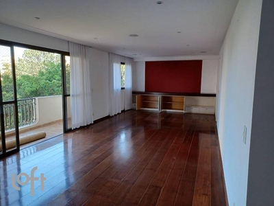 Apartamento à venda em Vila Sônia com 160 m², 5 quartos, 1 suíte, 3 vagas