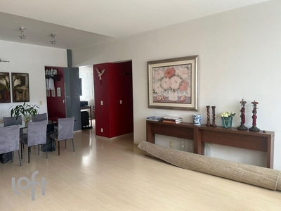 Apartamento à venda em Santa Lúcia com 151 m², 3 quartos, 1 suíte, 2 vagas