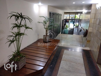 Apartamento à venda em Tijuca com 82 m², 2 quartos, 1 suíte, 1 vaga