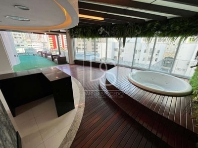 Apartamento diferenciado no ed. le majestic com piscina privativa, em balneário camboriú