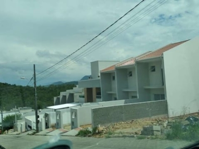 Sobrado à venda no bairro sertão do maruim - são josé/sc