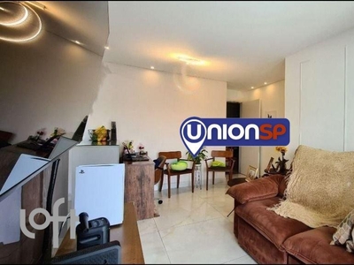 Apartamento à venda em Lapa com 62 m², 2 quartos, 1 suíte, 1 vaga