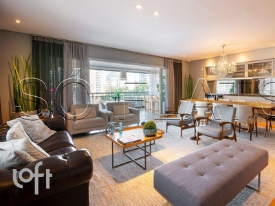 Apartamento à venda em Vila Olímpia com 274 m², 4 quartos, 4 suítes, 5 vagas