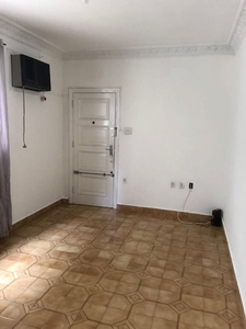 Apartamento em Gonzaga, Santos/SP de 75m² 2 quartos para locação R$ 1.800,00/mes