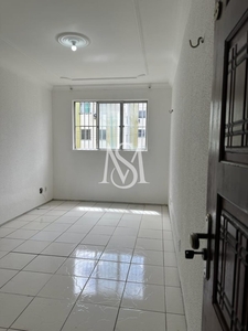 Apartamento em Messejana, Fortaleza/CE de 60m² 3 quartos para locação R$ 1.000,00/mes