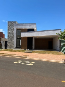 Casa em Cazeca, Uberlândia/MG de 150m² 3 quartos à venda por R$ 1.156.000,00