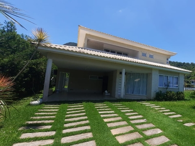 Casa em Ubatiba, Maricá/RJ de 230m² 5 quartos para locação R$ 4.750,00/mes