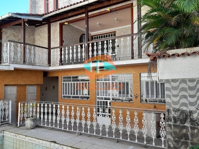 Casa em Vila Itaci, Nova Iguaçu/RJ de 250m² 2 quartos à venda por R$ 699.000,00