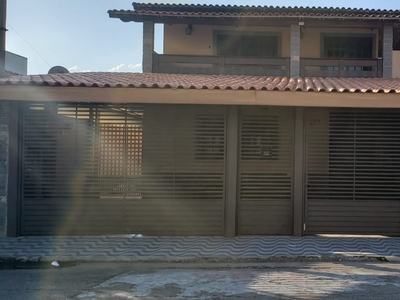Sobrado em Jardim das Indústrias, São José dos Campos/SP de 245m² 4 quartos à venda por R$ 949.000,00 ou para locação R$ 12.000,00/mes