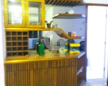3/4 com suíte, varanda, armários e garagens no Alto do Itaigara