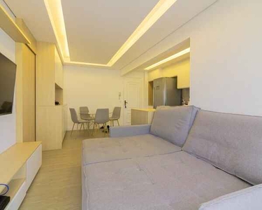 Apartamento à venda com 55 m² sendo 2 dormitórios, 1 suíte e 1 vaga de garagem na Vila Mar
