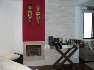 Apartamento à venda em Itaim Bibi com 181 m², 4 quartos, 2 suítes, 3 vagas