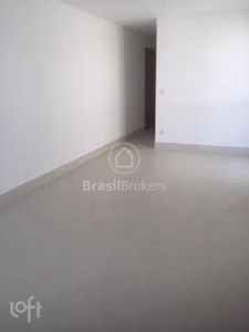 Apartamento à venda em Recreio dos Bandeirantes com 110 m², 3 quartos, 1 suíte, 2 vagas