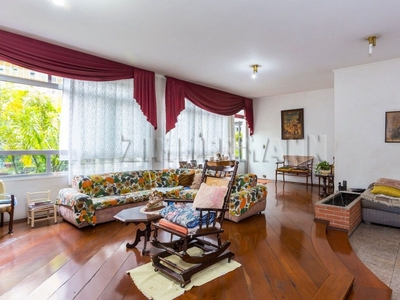 Apartamento à venda em Santa Cecília com 221 m², 4 quartos, 2 suítes, 1 vaga