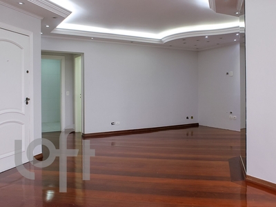 Apartamento à venda em Vila Galvão com 130 m², 3 quartos, 1 suíte, 2 vagas