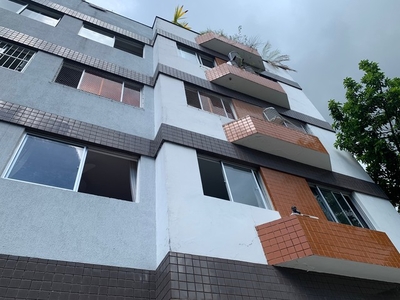 Apartamento DUPLEX, tipo cobertura, com 2/4 Rio Vermelho - Salvador - BA