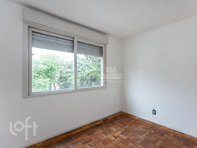 Apto Azenha | 2 Quartos | 75 M² | Cond: R$350.0 | 1 Vaga