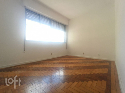 Apto Centro | 2 Quartos | 68 M² | Cond: R$410.0 | 0 Vagas