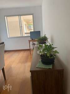 Apto Glória | 1 Quartos | 44 M² | Cond: R$220.0 | 0 Vagas