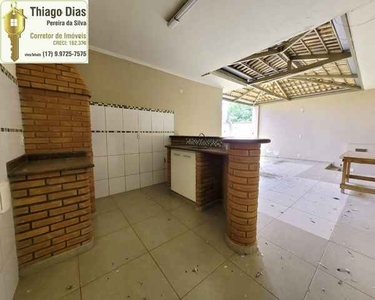 Casa assobrada de esquina á venda com 4 dormitórios, varanda com churrasqueira, 4 banheiro