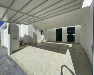 Casa c/ piscina à venda com 241 m2, com 3 suites 5 banheiros - Colorado - Paraná