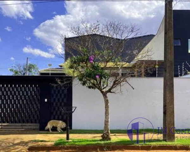 Casa com 3 quartos - Bairro Portal de Versalhes 1 em Londrina