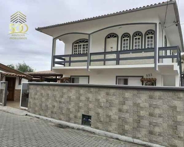 Casa com 5 dormitórios à venda, 250 m² por R$ 730.000,00 - Centro - Palhoça/SC