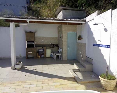 Casa Condomínio fechado Vila Valqueire 3Qts Suíte Área de lazer com piscina