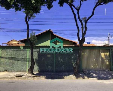 Casa padrão em lote 360m² à venda com 3 quartos sendo 1 suíte e 7 vagas no bairro Nacional