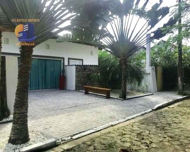 Casa Padrão para Venda em Praia da Enseada Guarujá-SP - AI755