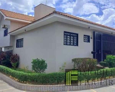 CASA PARA COMPRA COM 300 MT² EM EXCELENTE LOCALIZAÇÃO - JD. ALTO RIO PRETO