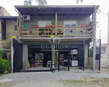 Casa para comprar no bairro Cristal - Porto Alegre com 2 quartos
