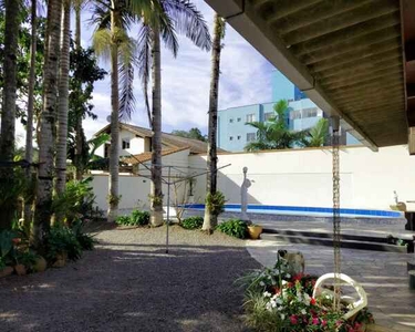 Casa para venda com 247,85 metros quadrados com 4 quartos em Rau - Jaraguá do Sul - SC