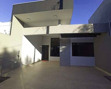 Casa para venda possui 117 metros quadrados com 3 quartos em Jardim Higienópolis - Maringá