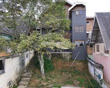 Casa RESIDENCIAL em CAMPOS DO JORDÃO - SP, Região da Abernéssia