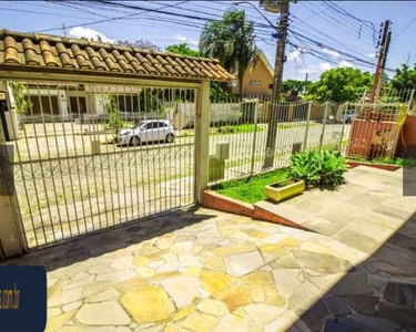 CASA/SOBRADO, 5 dormitórios, 2 suíte, 3 vagas na garagem, 286M² de Área Construída