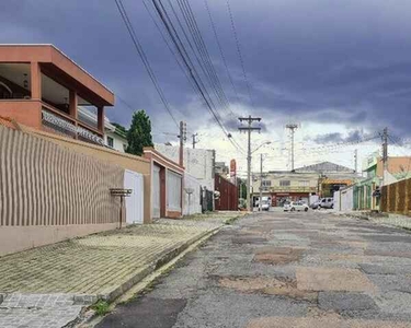 Casa venda em Curitiba, Casa a venda com 4 dormitórios em Curitiba, Casa a venda no Alto B