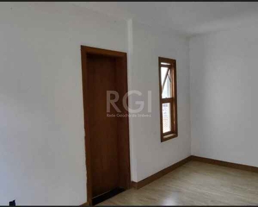 ![CDATA[Casa Condominio para Venda - 158m², 3 dormitórios, sendo 1 suites, 2 vagas - Tris