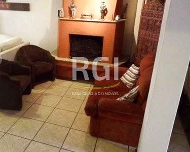 ![CDATA[Casa Condominio para Venda - 266.96m², 3 dormitórios, sendo 1 suites, 4 vagas - C